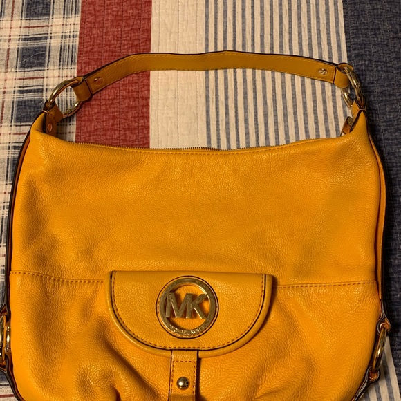 Michael Kors Shoulder Bag - Picture 2 of 7